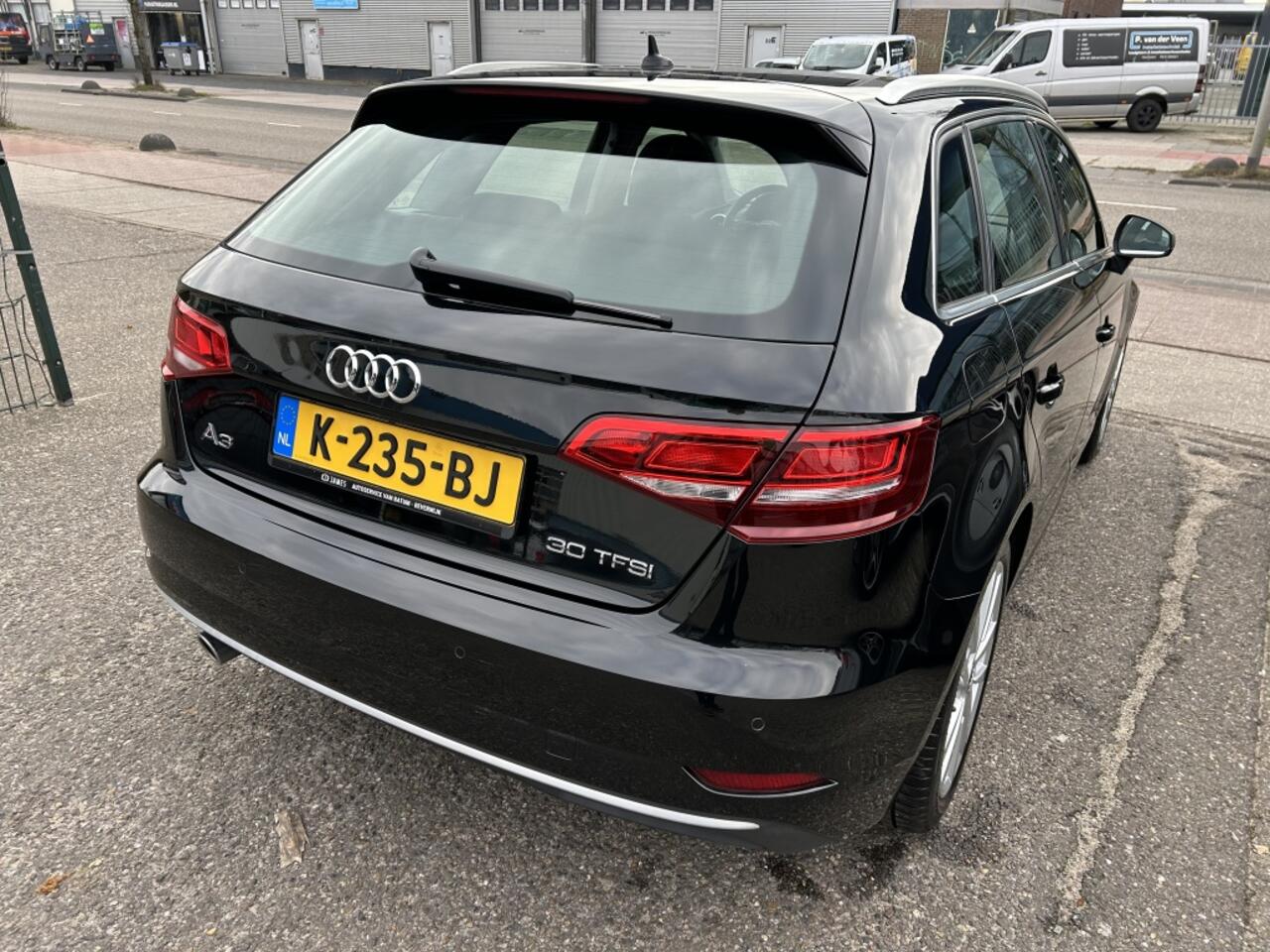 Audi A3 SPORTBACK 30 TFSI Advance Sport