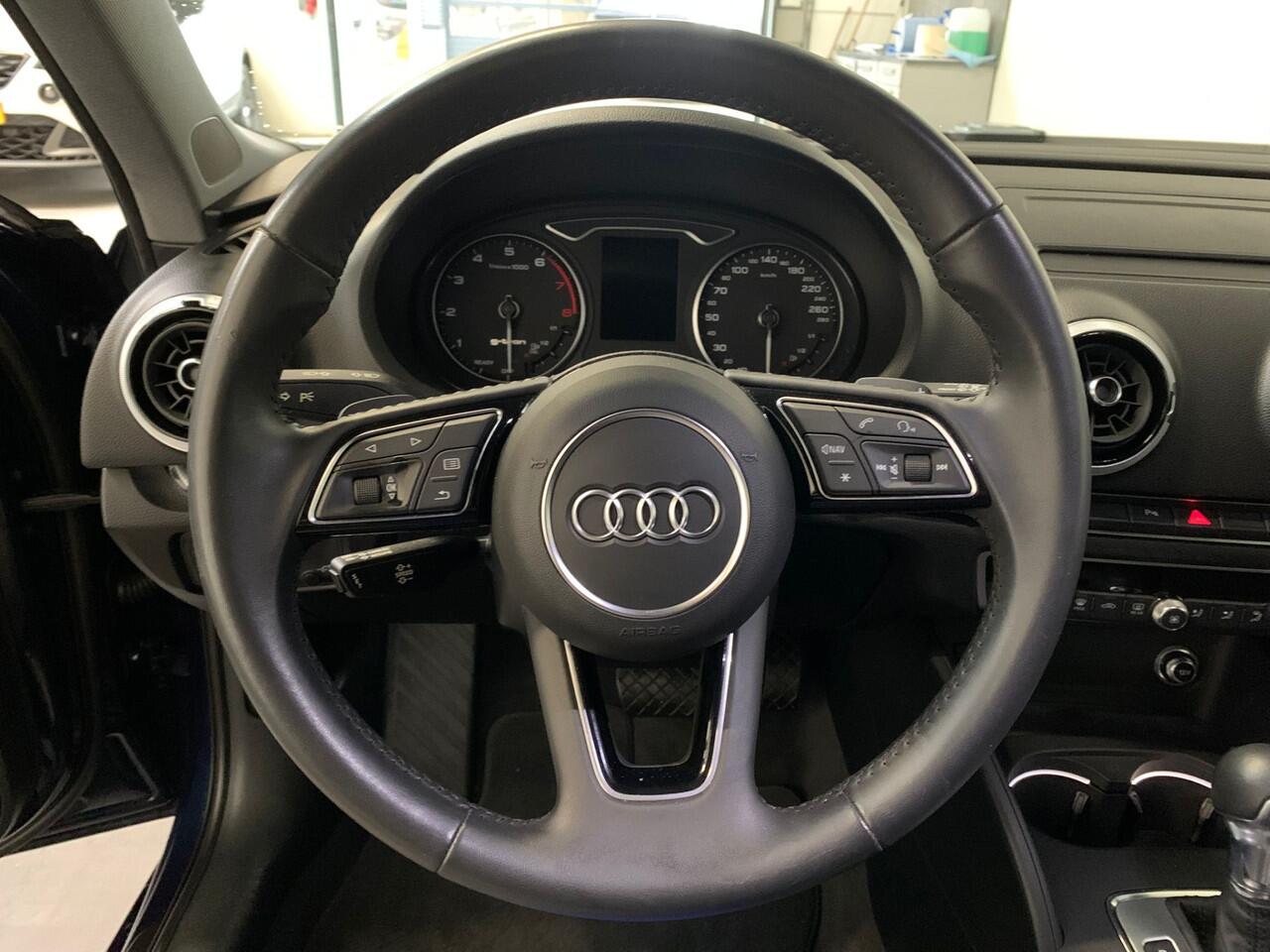 Audi A3 SPORTBACK 30 TFSI Advance Sport