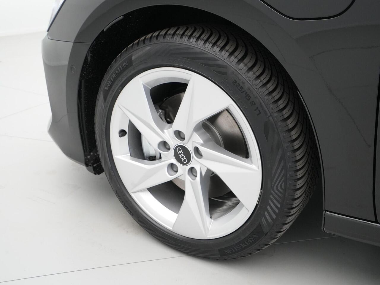 Audi A3 SPORTBACK 40 TFSI e 204pk Advanced edition Panorama Navigatie Stoelverwarming Parkassist Pdc A0cc 83