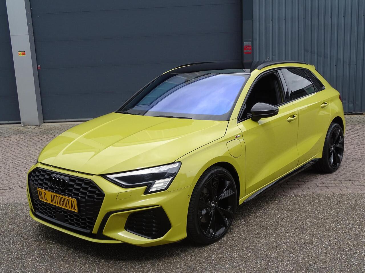 Audi A3 SPORTBACK competition 40 tfsi E-TRON|RS3 STOELEN|NAVIGATIE|LED MATRIX KOPLAMPE/ACHTERLICHTEN|19 INCH VELGEN|BANG & OLUFSEN|STOELVERWARMING|3X S-LINE