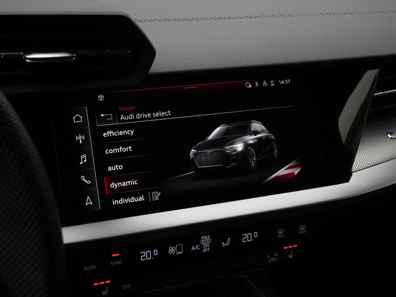 Audi A3 SPORTBACK 45 TFSI e 245 pk S-tronic S edition Competition | Matrix LED koplampen | Stoelverwarming | Standkachel | Remklauwen rood | 18 inch