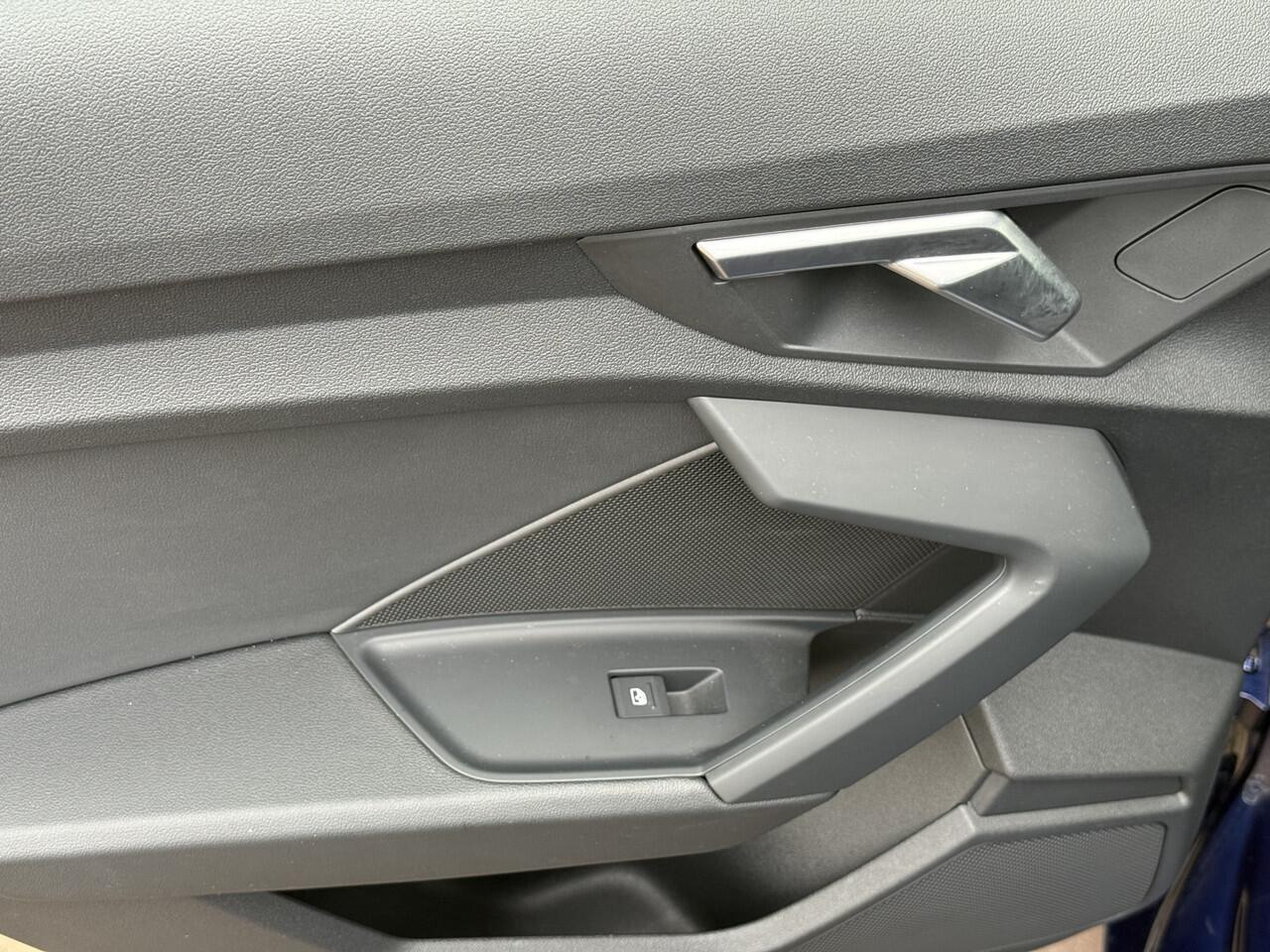 Audi A3 SPORTBACK 40 TFSI e Advanced edition | Leer | Stoelverwarming