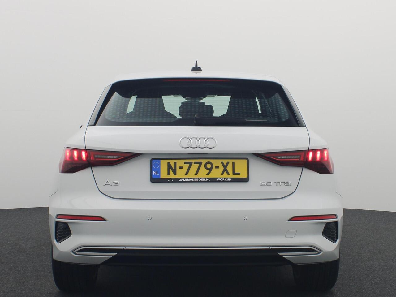 Audi A3 SPORTBACK 30 TFSI Advanced edition AUTOMAAT / TREKHAAK / FULL LED / CARPLAY / DAB+ / ACC VOORBEREID / NAVI / CLIMA / PDC / BLUETOOTH / NL-AUTO