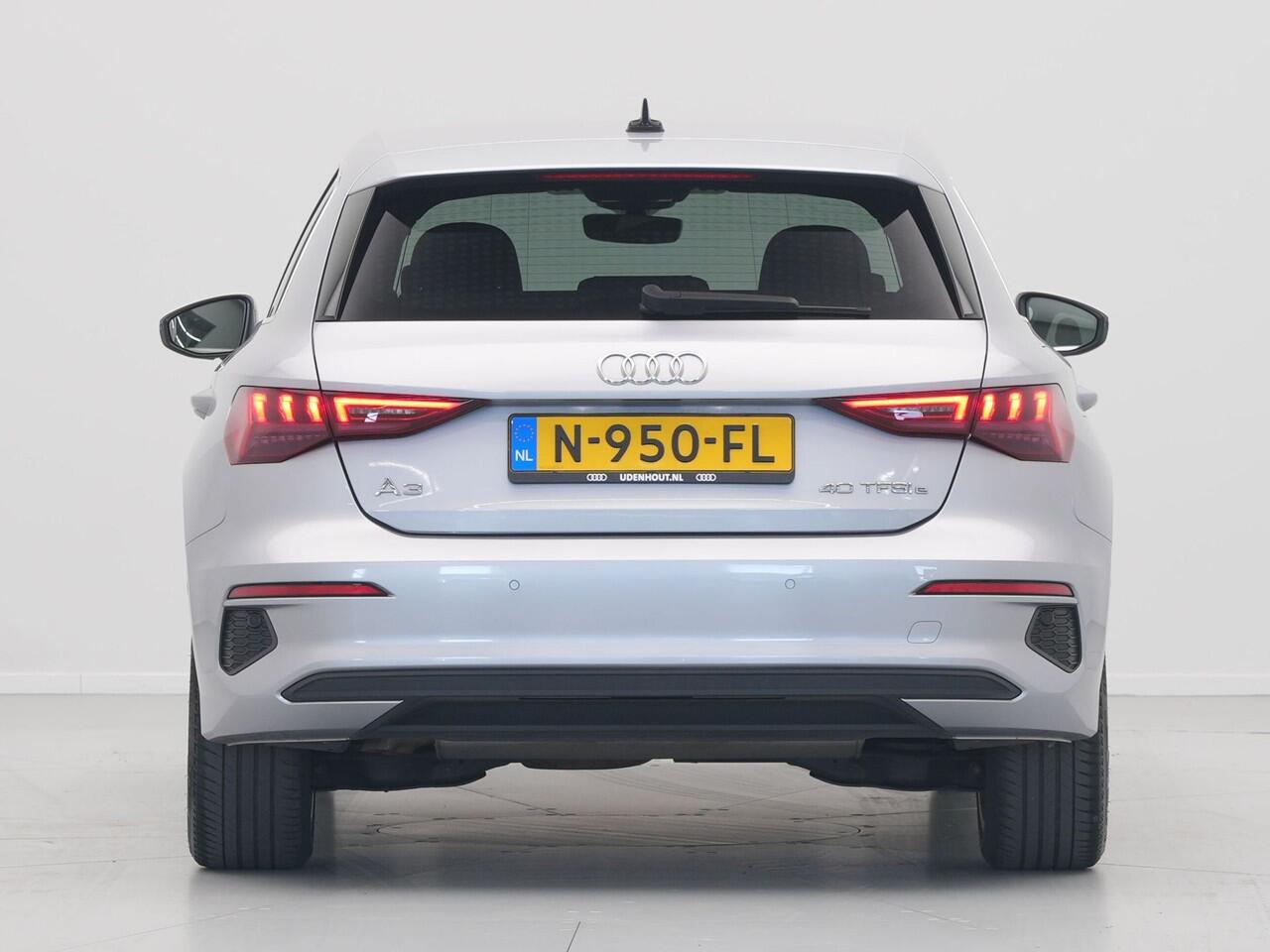 Audi A3 SPORTBACK 40 TFSI e Edition Navigatie Stoelverwarming Side assist Elek. kofferklep Carplay 82