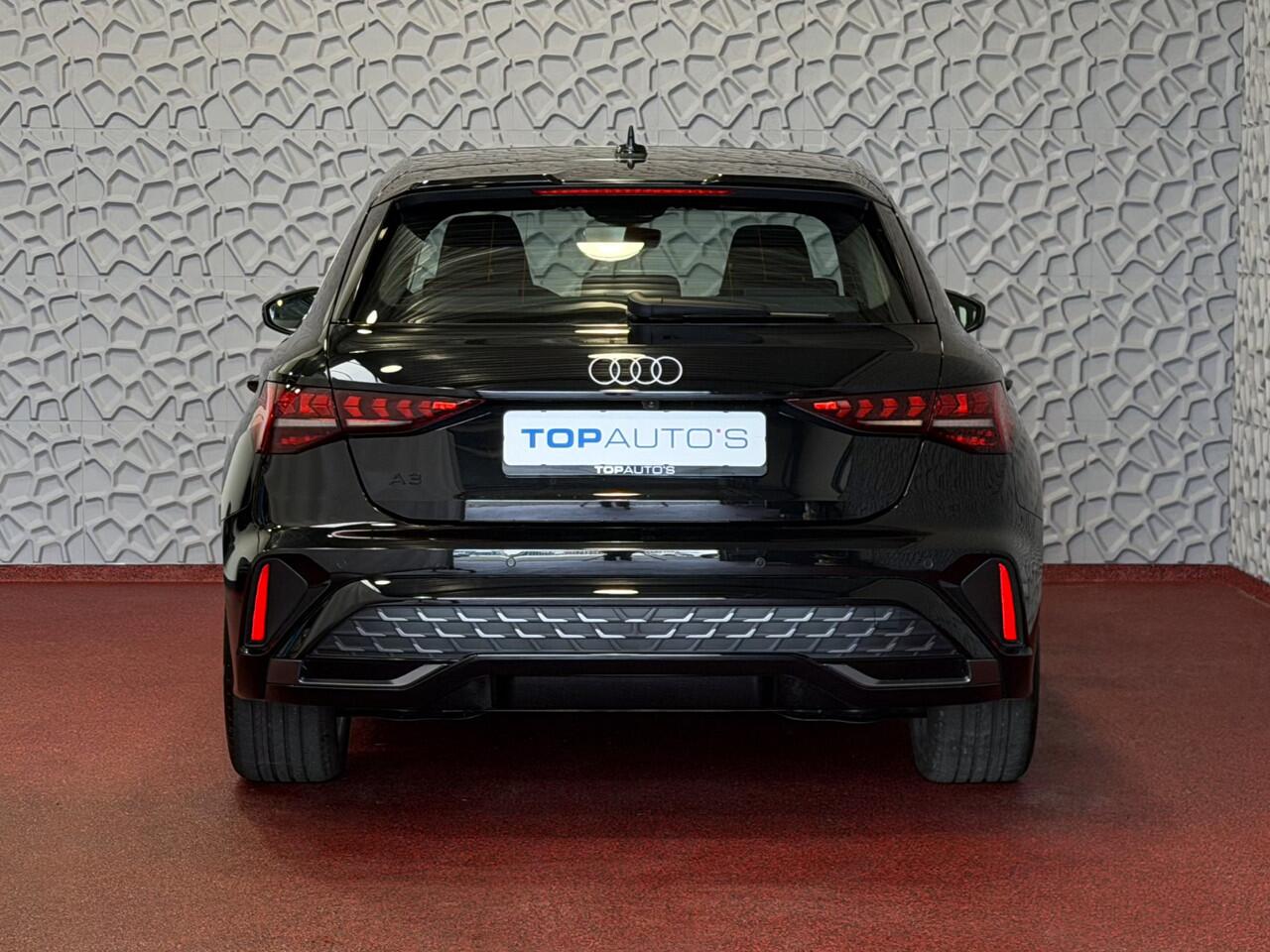 Audi A3 SPORTBACK 35 TFSI 3X S-LINE SCHUIFDAK SONOS MATRIX LED CAMERA STOELVERW ADAP.CRUISE ZWARTE HEMEL PANORAMA