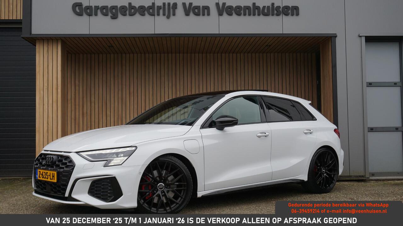 Audi A3 SPORTBACK 45 TFSI e 245pk 3x S-Line & Competition *Black Optik* Pano.Dak 19inch B&O Ambiance verlichting Virtual *Zeer Nette A3* 46010km!
