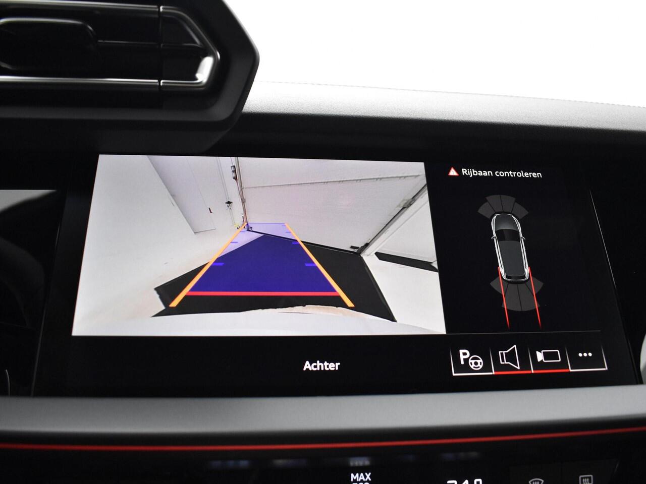 Audi A3 SPORTBACK Allstreet Advanced edition 40 TFSI e 204 PK · Lederen bekleding · Comfortsleutel · 18" LM Velgen · Assist. Driving + Parking plus