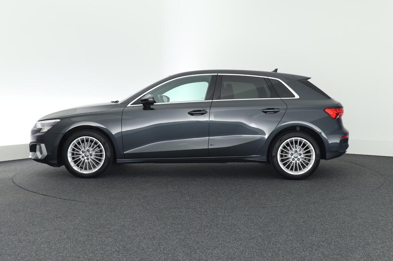 Audi A3 SPORTBACK 35 TFSI 150pk S-Tronic Business edition Leder Virtual Cockpit Stoelverwarming Navigatie