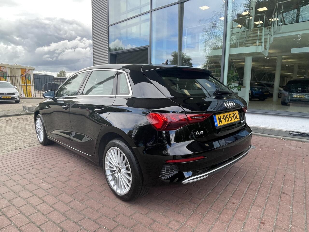 Audi A3 SPORTBACK 30 TFSI 110pk S-Tronic Advanced edition / LED / Navigatie / Climate Control / Parkeersensoren Achter / 17" LMV