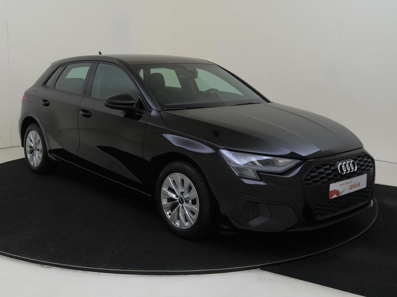 Audi A3 SPORTBACK 40 TFSI e Advanced edition | Lederen bekleding | Virtual cockpit Plus | Stoelverwarming | Navigatie Plus | Parkeerasisstent | CarPlay | Cruise control |