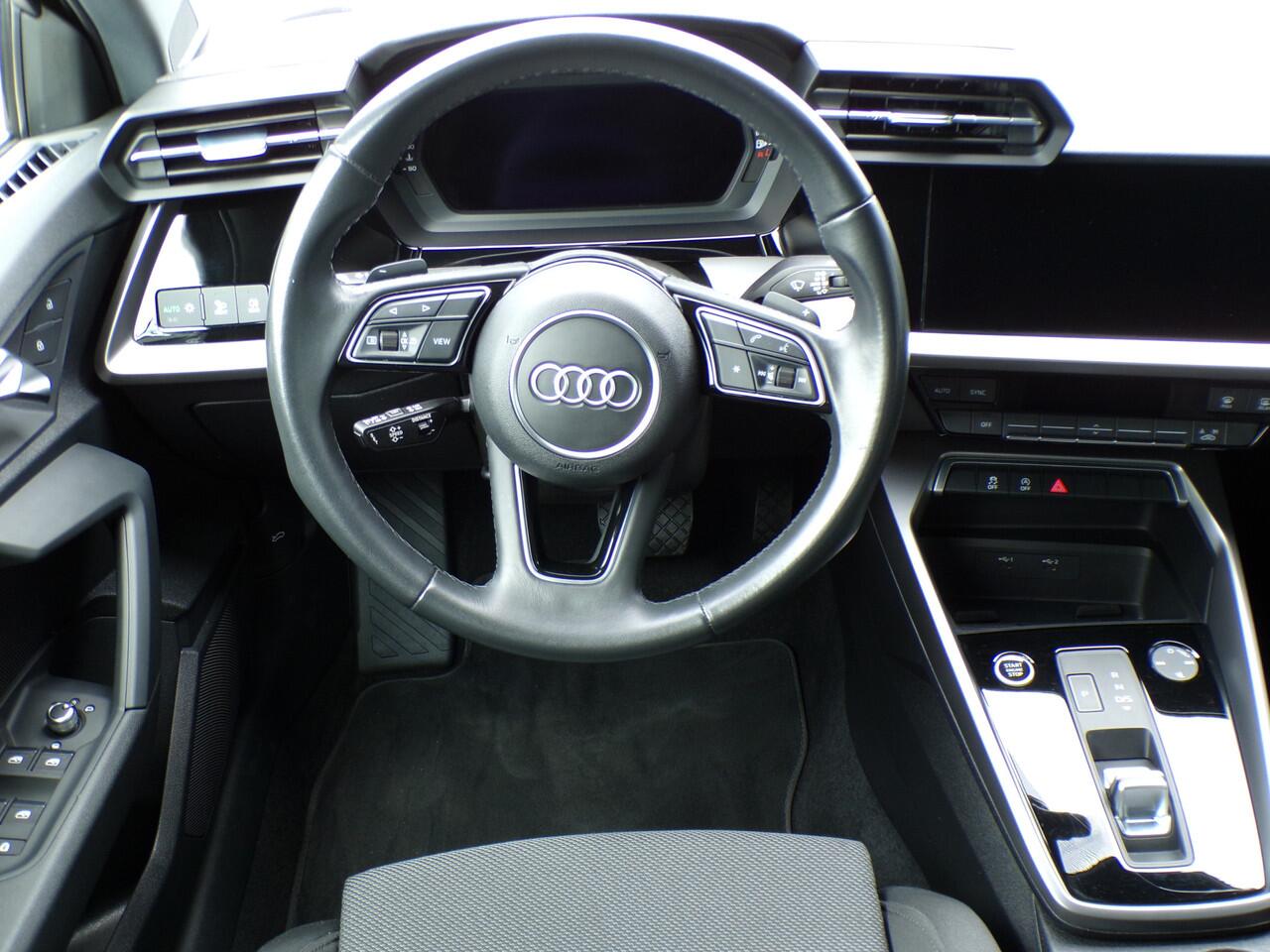 Audi A3 SPORTBACK 35 TFSI Advanced Edition, Automaat / Full LED / Carplay + Android Auto / Adaptive Cruise / PDC / 17' LMV