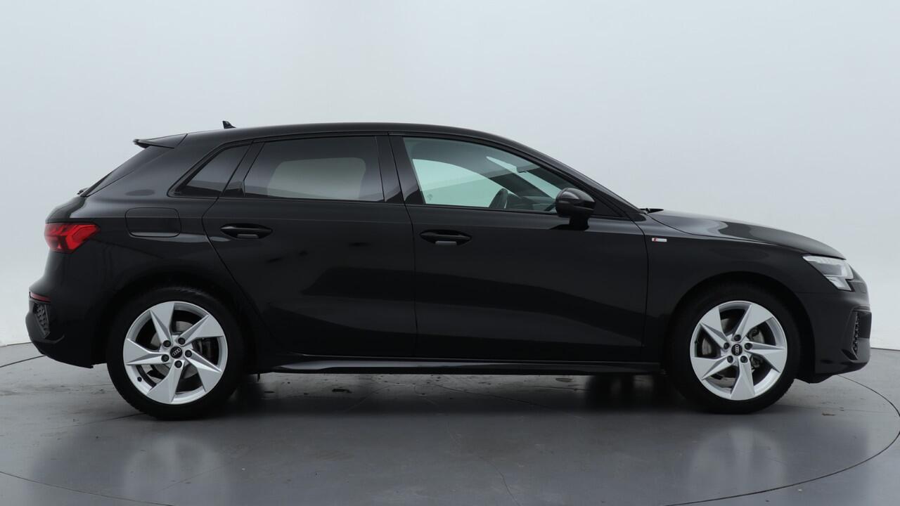 Audi A3 SPORTBACK 35 TFSI 150PK S edition | Audi Sound | Privacy glass | Zwart optiek | Carplay |