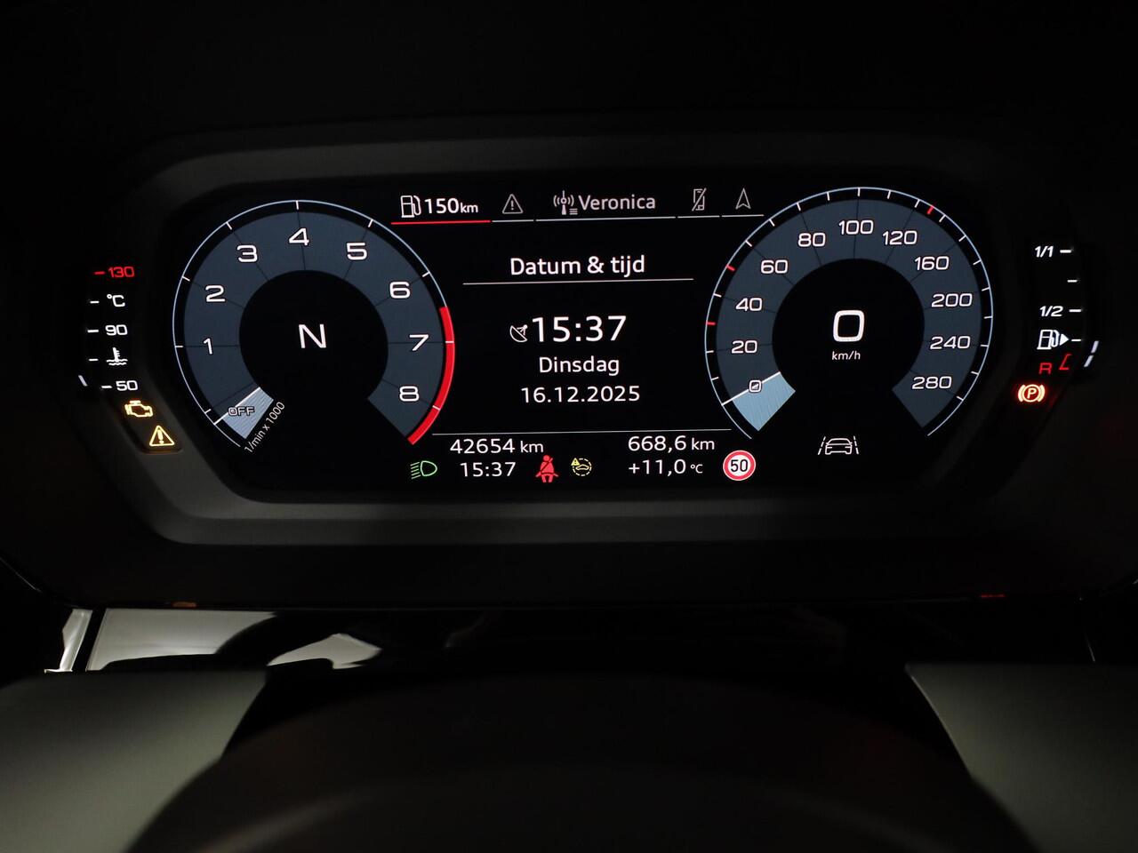 Audi A3 SPORTBACK 30 TFSI Advanced edition 110 pk S-tronic | Navigatie | Parkeersensoren achter | Autom. airco | LED koplampen | Apple Carplay/Android Auto |