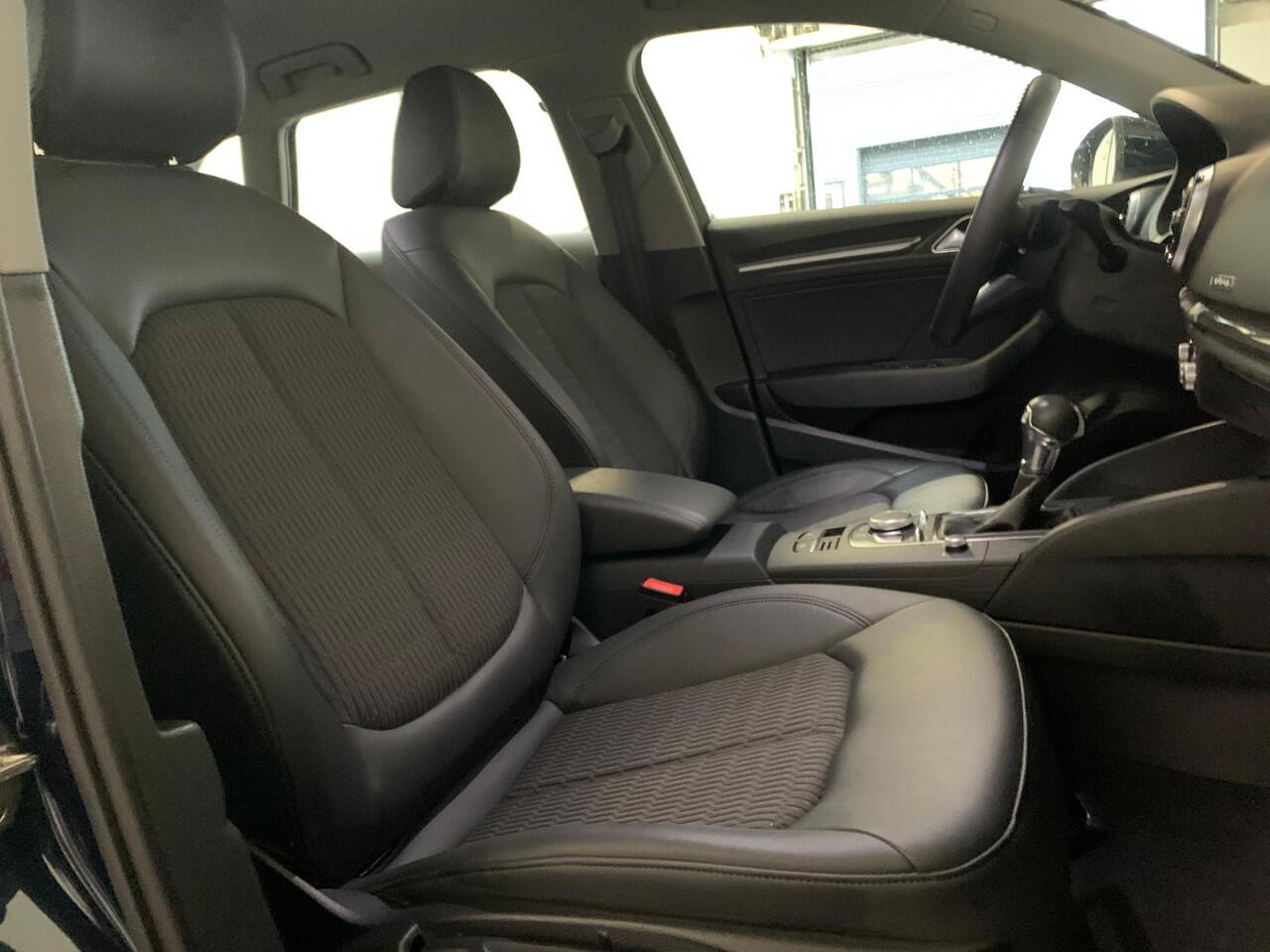 Audi A3 SPORTBACK 30 TFSI Advance Sport