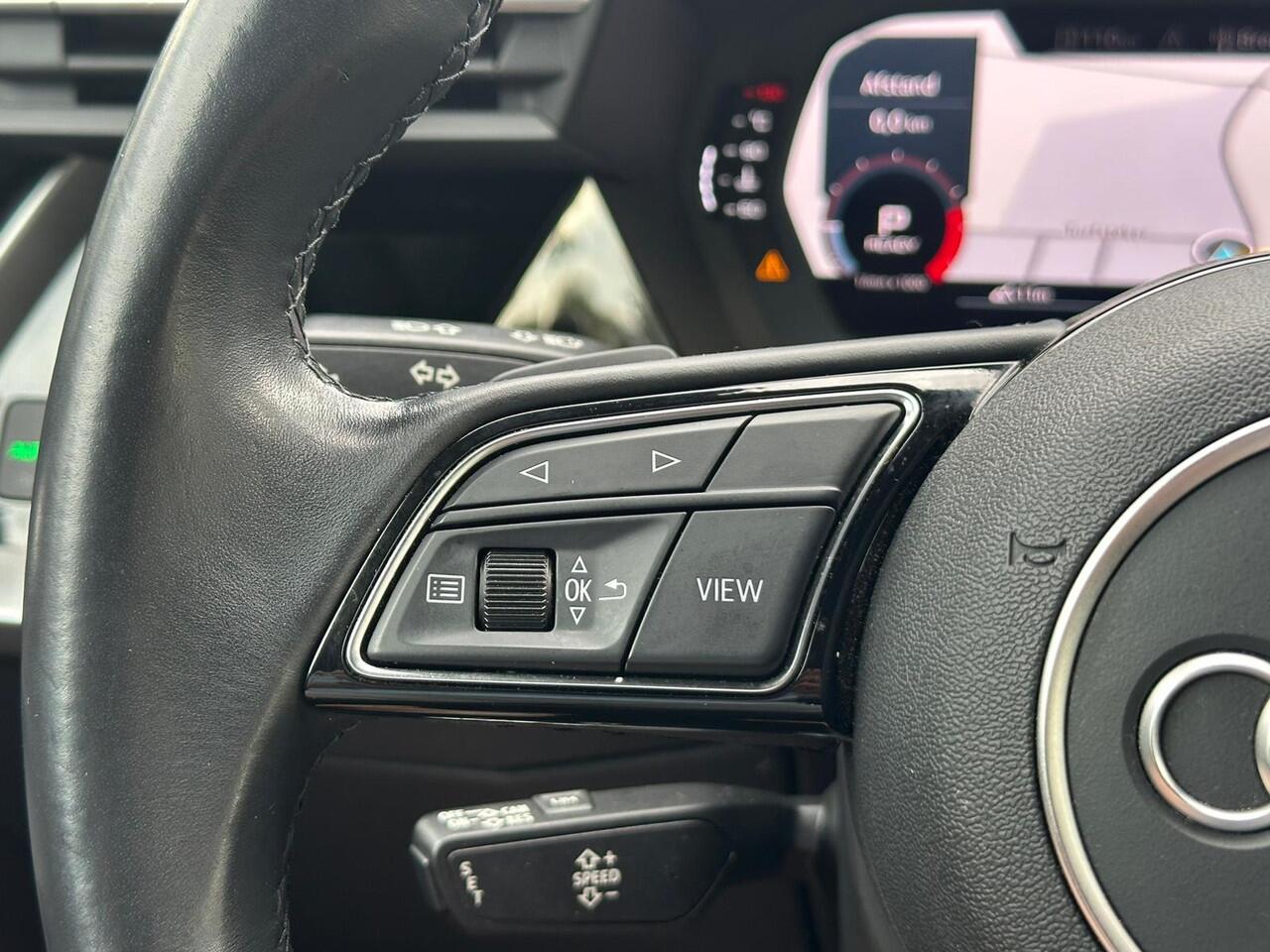 Audi A3 SPORTBACK 30 TFSI Business edition Automaat/VTcockpit/Trekhaak/Led/Cruise/PDC