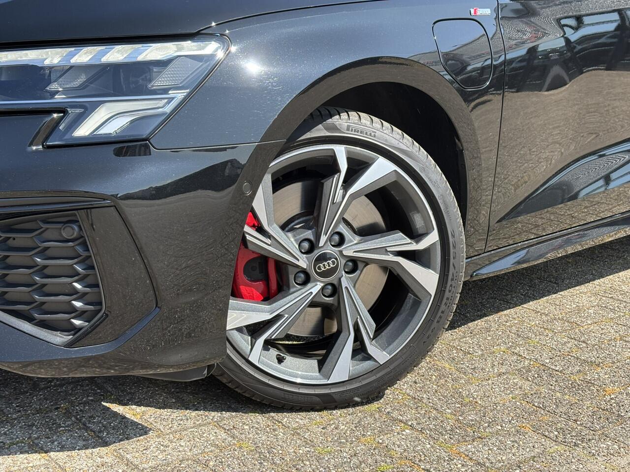 Audi A3 SPORTBACK 45 TFSI e S edition Competition / Applecarplay/AndroidAuto / Digital Cockpit / Plug In Hybrid /