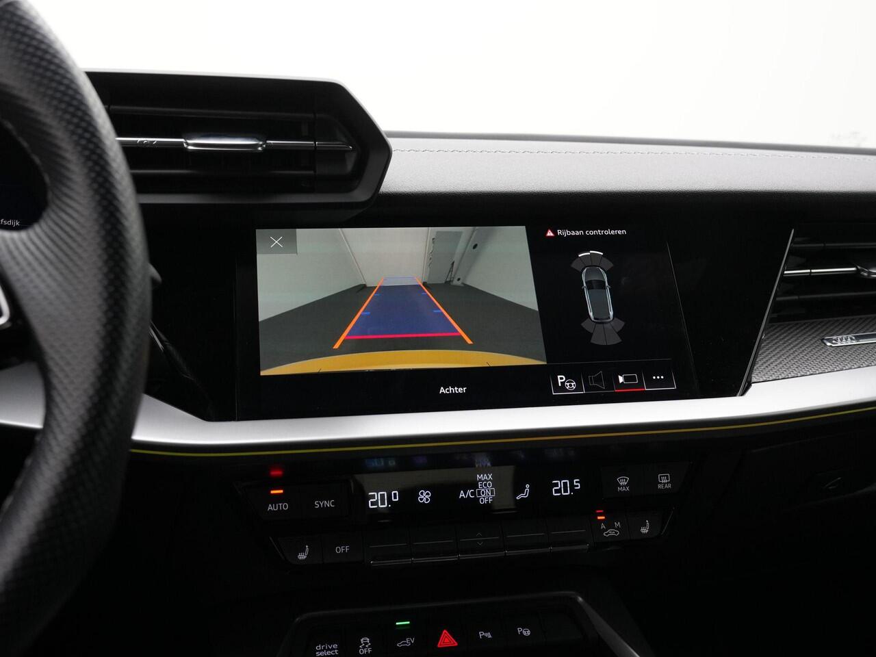 Audi A3 SPORTBACK 45 TFSI e 245 pk S-Line | Matrix LED | Leder/alcantara | Bang & Olufsen | Elektr. verstelbare stoelen