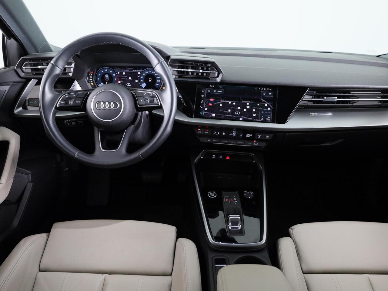 Audi A3 SPORTBACK 35 TFSI Business edition 150 pk S-tronic | Navigatie | Parkeersensoren achter | Adaptieve cruise control | Lederen bekleding | Apple Carplay/Android Auto |