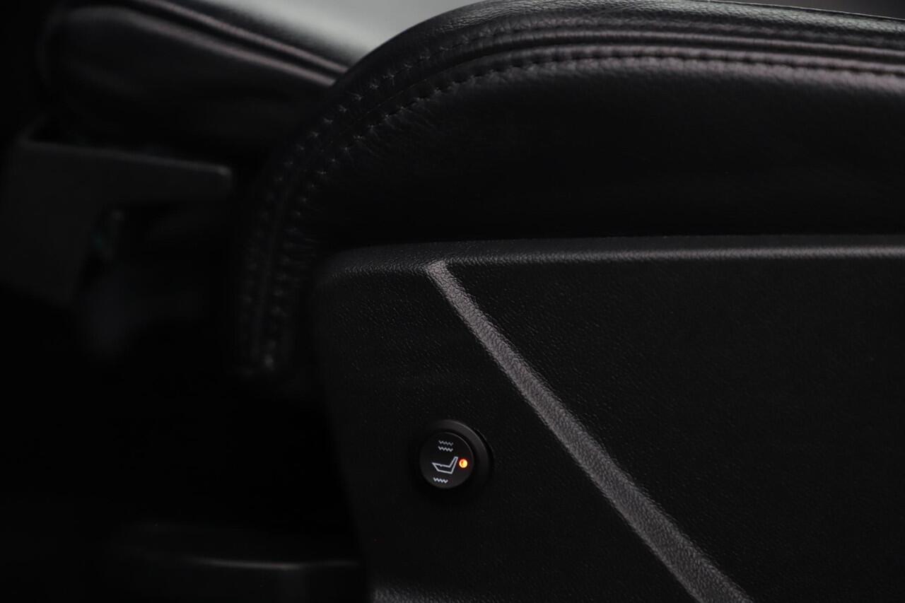 Audi A3 SPORTBACK 30 TFSI Advanced edition Automaat Leder Sportstoelen Stoelverwarming Virtual Navigatie Clima Cruise 17 inch LMV Full LED Lane Assist