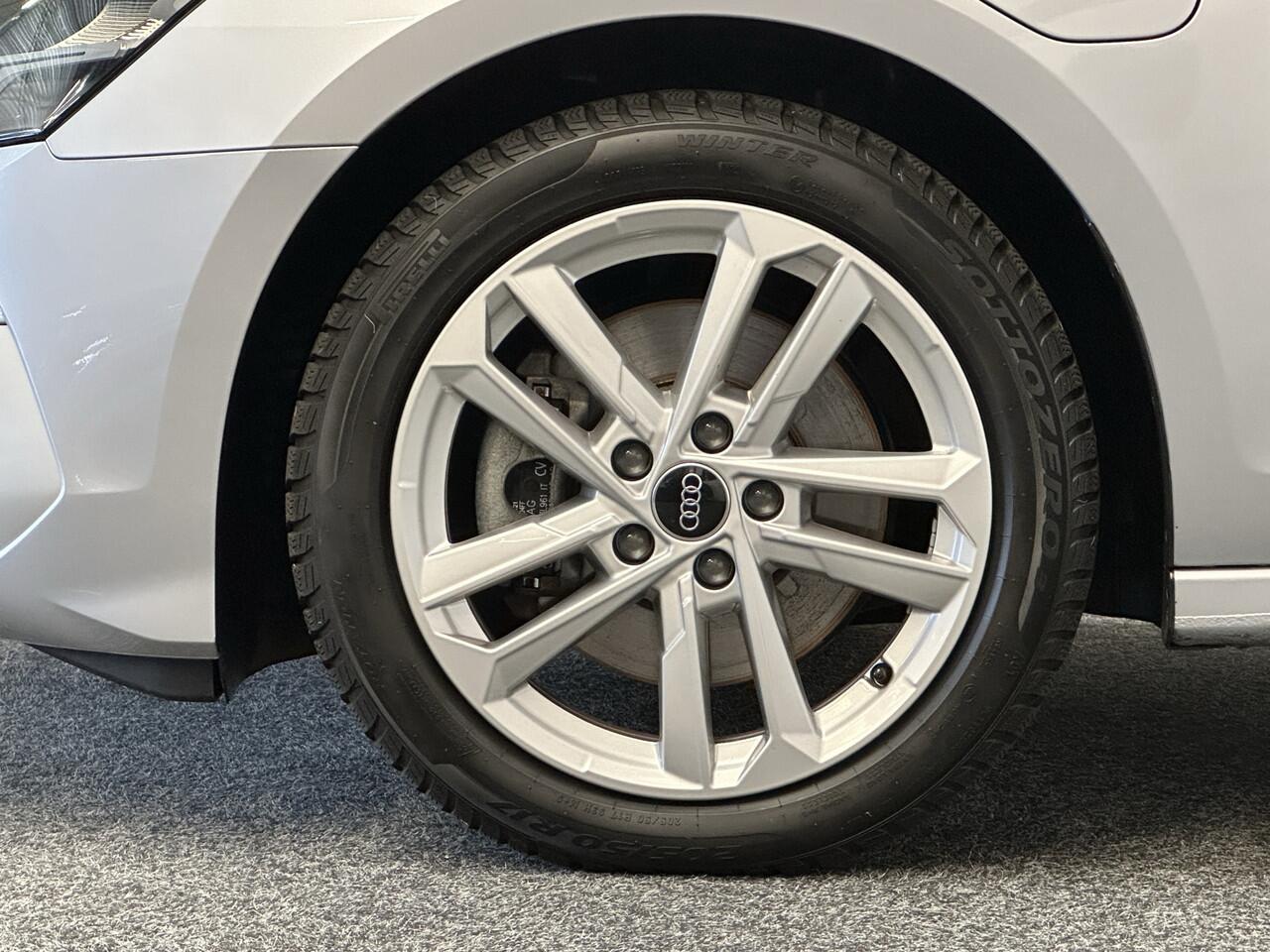 Audi A3 SPORTBACK 40 TFSI E EDITION PHEV AUTOMAAT VIRTUAL DASHBOARD STUUR FLIPPERS MET WINTERSET APPLE CARPLAY NAVIGATIE STOELVERWARMING ZEER MOOI !! 3010