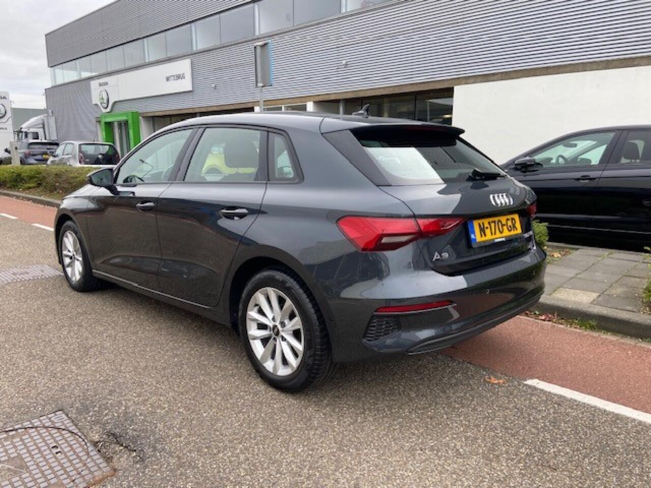 Audi A3 SPORTBACK 30 TFSI Pro Line / APP.Connect / Cruise control / Parkeerhulp achter