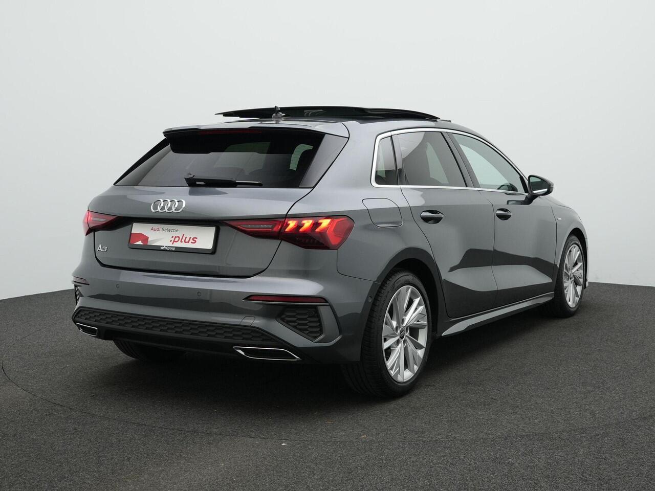 Audi A3 SPORTBACK 35 TFSI 150 pk S-tronic S-Line | Panoramadak | Trekhaak | Leder/alcantara | Bang & Olufsen | Matrix LED