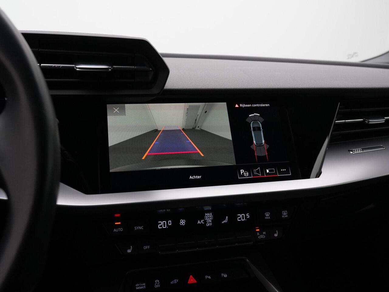 Audi A3 SPORTBACK 45 TFSI e 245 pk S-tronic S-Line | Trekhaak | Achteruitrijcamera | Stoelverwarming | Adaptive Cruise | Navigatie