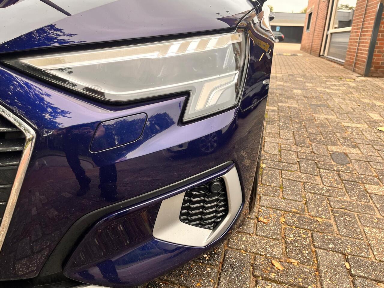 Audi A3 SPORTBACK 35 TFSI Business edition Alu wielen/Navi/Airco-Ecc