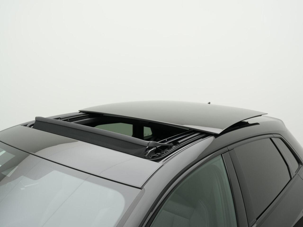 Audi A3 SPORTBACK 45 TFSI e 272 pk S-tronic S edition Competition / S-Line | Panoramadak | Elektr. verstelbare stoelen | Matrix LED | Achteruitrijcamera