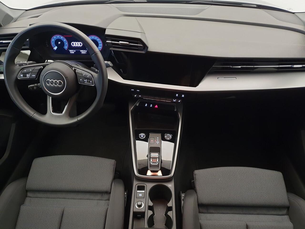 Audi A3 SPORTBACK 35 TFSI 150pk S-Line S-Tronic Virtual cockpit, Cruise control, App connect