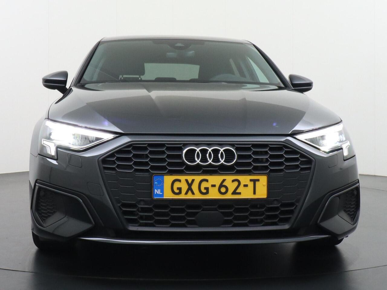 Audi A3 SPORTBACK 40 TFSI e Edition PLUG-IN Hybride 204 PK | Stoelverwarming | Drive Select | Navi | Apple CarPlay | Adaptive Cruise | Rijklaar geleverd met 12 mnd BOVAG garantie
