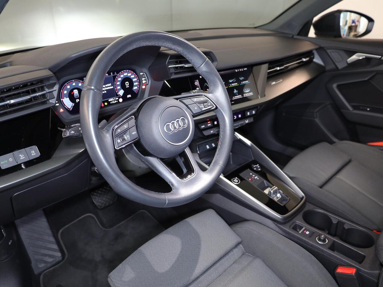 Audi A3 SPORTBACK 30 TFSI Advanced edition 110pk | Parkeer assistent |17 inch | Climatronic | Virtual cockpit |