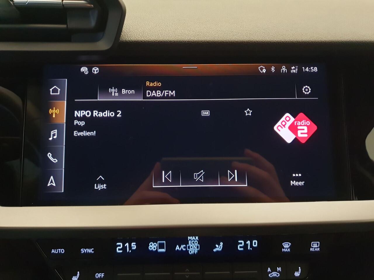 Audi A3 SPORTBACK 35 TFSI 150pk S-Line S-Tronic Virtual cockpit, Cruise control, App connect