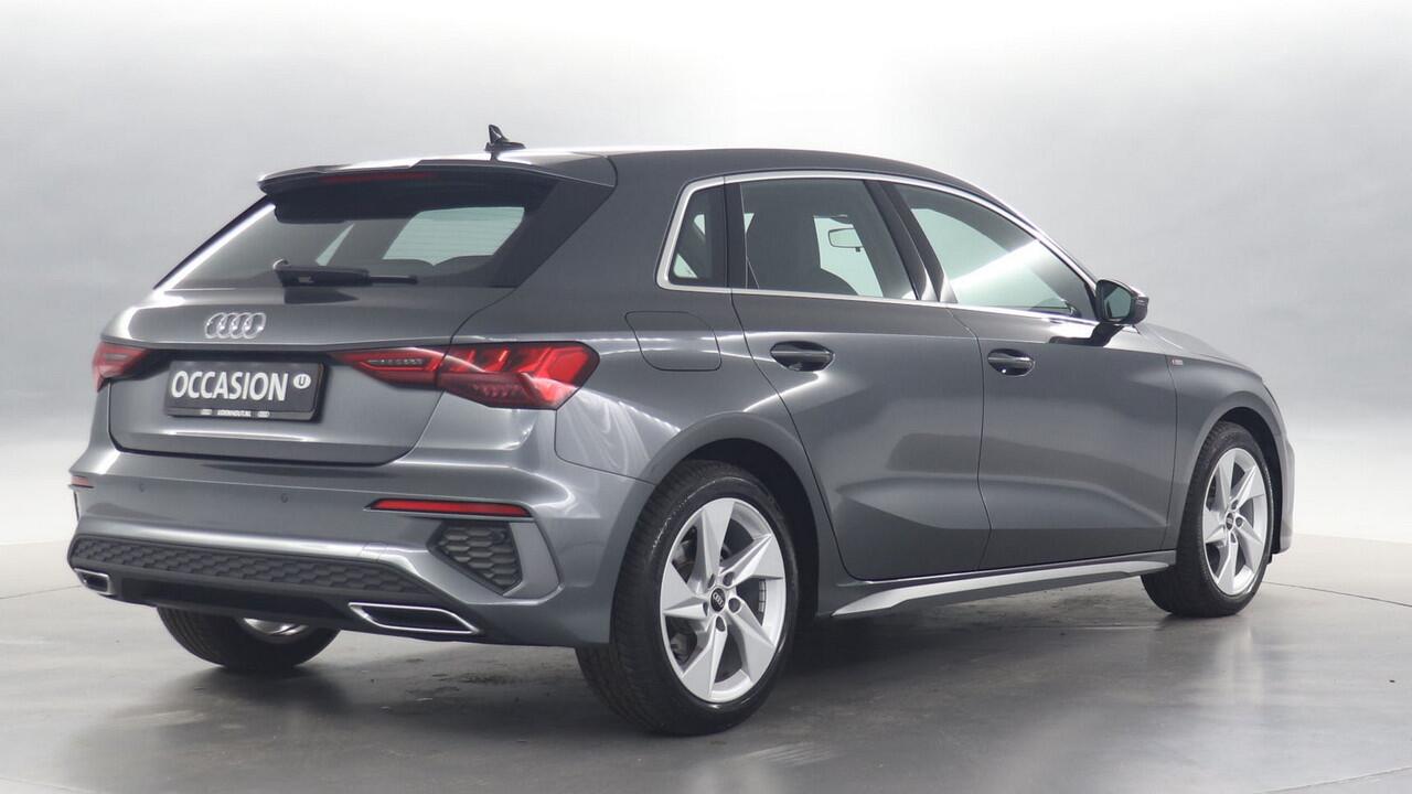 Audi A3 SPORTBACK 30 TFSI 110pk S Edition S-Tronic / Navigatie / Parkeersensoren / LED