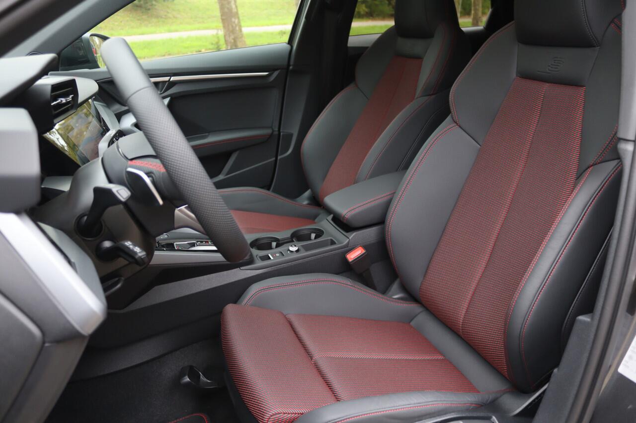 Audi A3 SPORTBACK 45 TFSI e 272pk S edition Competition Pano/Matrix LED/Navi+/Keyless/Camera/Head-up/Sonos/ACC/Dodehoek