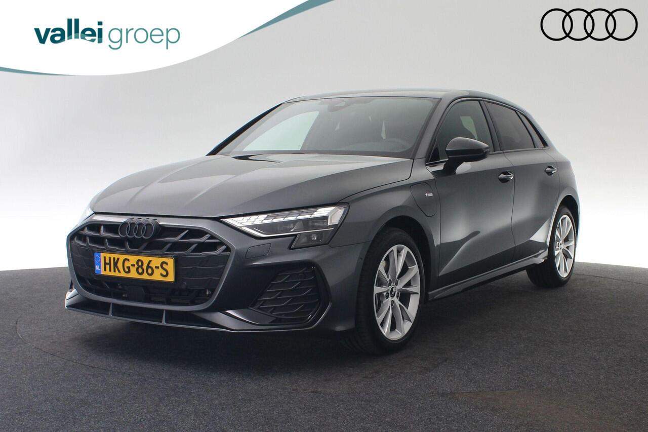 Audi A3 SPORTBACK S edition 40 TFSI e | Optiekpakket zwart plus | Trekhaak Afneembaar | Warmtewerend glas donker tint | Lichtpakket pro ambient light
