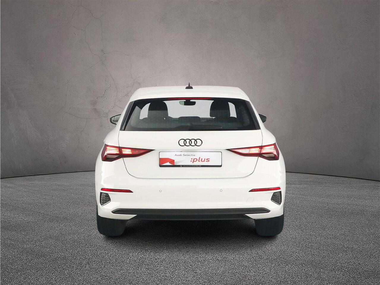 Audi A3 SPORTBACK 30 TFSI Pro Line s-tronic | 18 inch | LED | Cruise Control | Apple Carplay | Optiekzwart | Parkeersensoren |