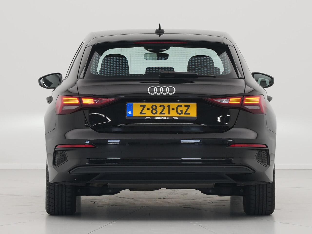 Audi A3 SPORTBACK 40 TFSI e 204pk Edition Navigatie Pdc Acc Stoelverwarming Carplay 294