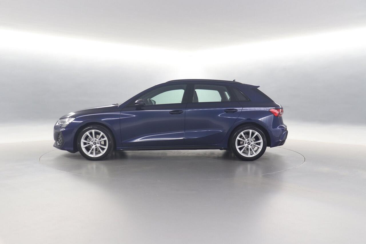 Audi A3 SPORTBACK 30 TFSI 115pk S-Line Edition S-Tronic / Navigatie / Adaptive Cruise Control / Parkeersensoren