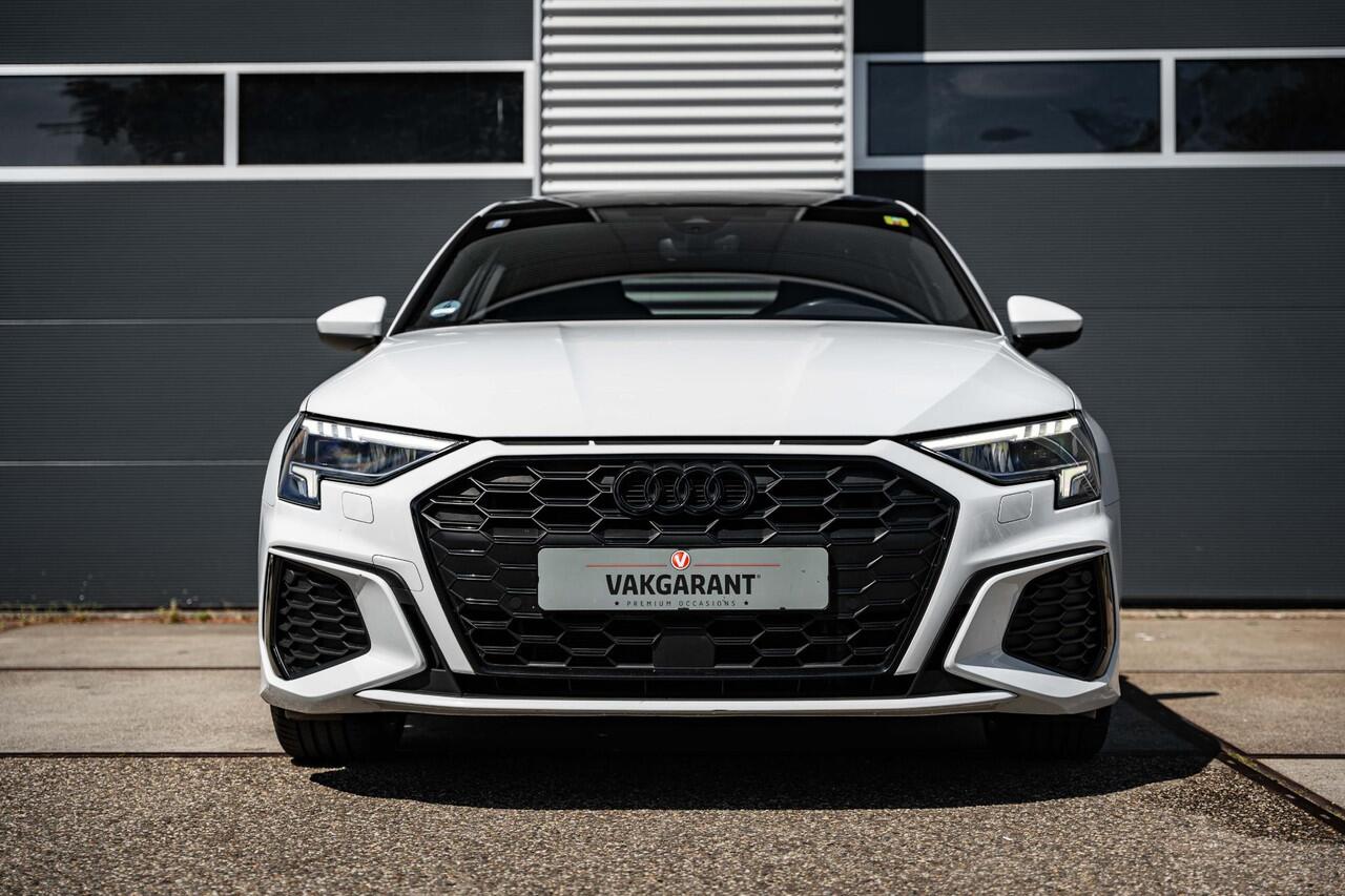 Audi A3 SPORTBACK 45 TFSI e S edition Competition |Pano |RS Zetels Alcantara |Camera