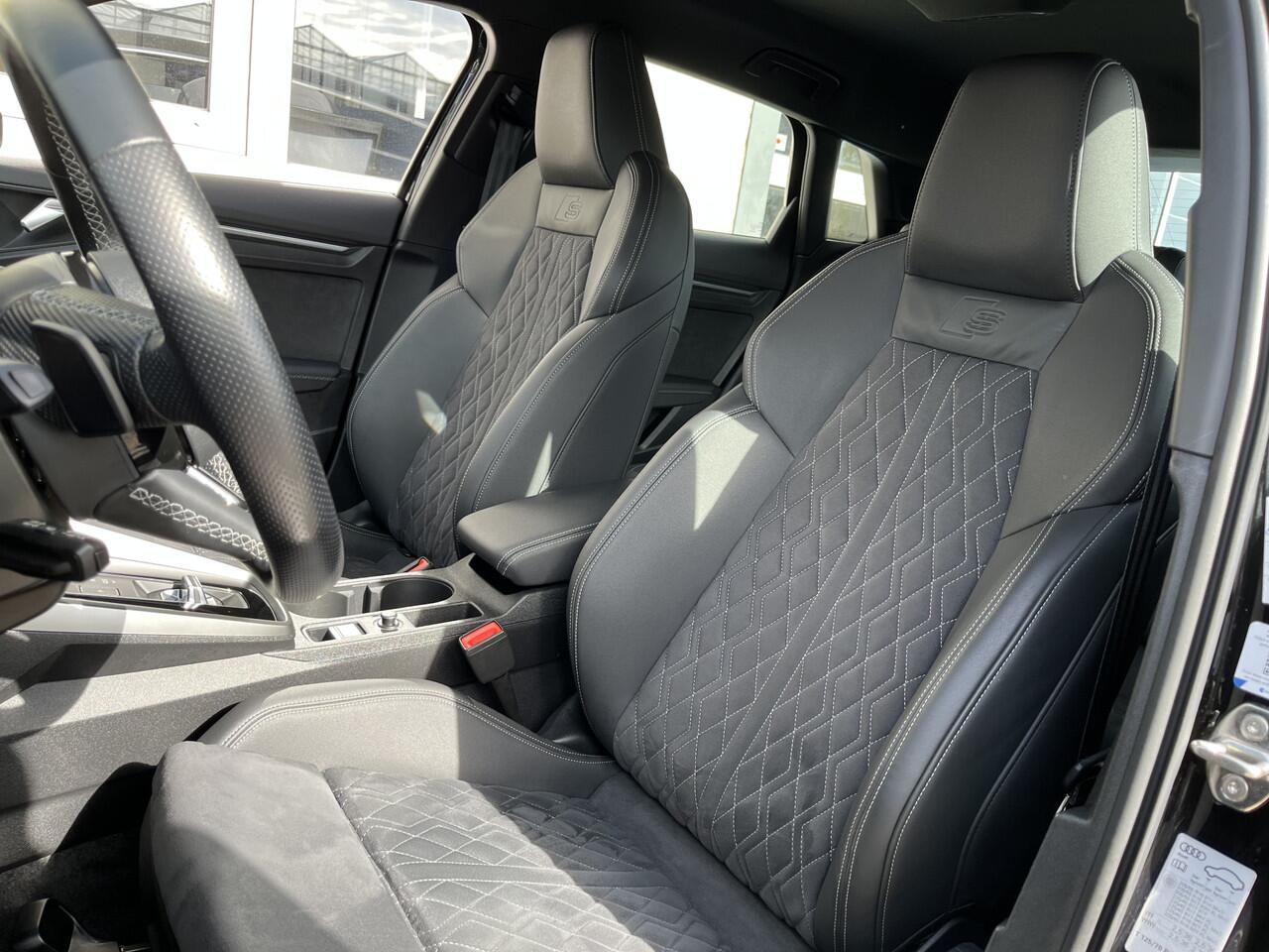 Audi A3 SPORTBACK 30 TFSI S-Line / AUTOMAAT/ 2X S-LINE/ PARK. SENSOREN/ CRUISE/ LED/ KEYLESS/ SMARTPHONE INTERFACE/ VIRTUAL COCKPIT/ NAVI/ CLIMA/ DAB/ 17" LMV