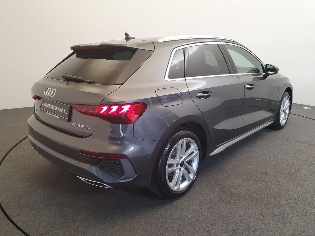 Audi A3 SPORTBACK 40 TFSI e 204pk S-Line S-Tronic ACC, App connect, Virtual cockpit