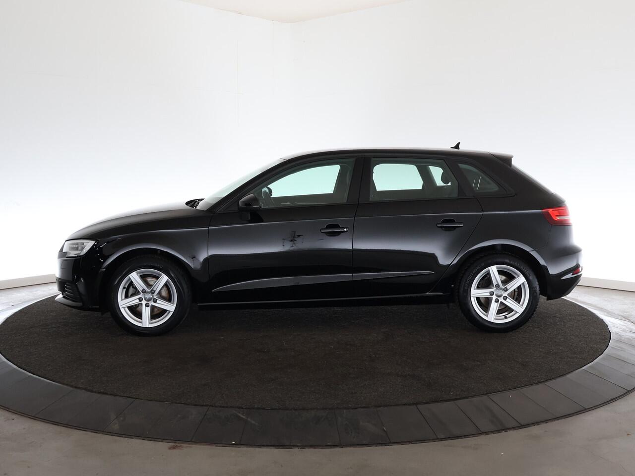 Audi A3 SPORTBACK 30 TFSI Pro Line | Navi | 27 t/m 31 dec eindejaarsshow!!