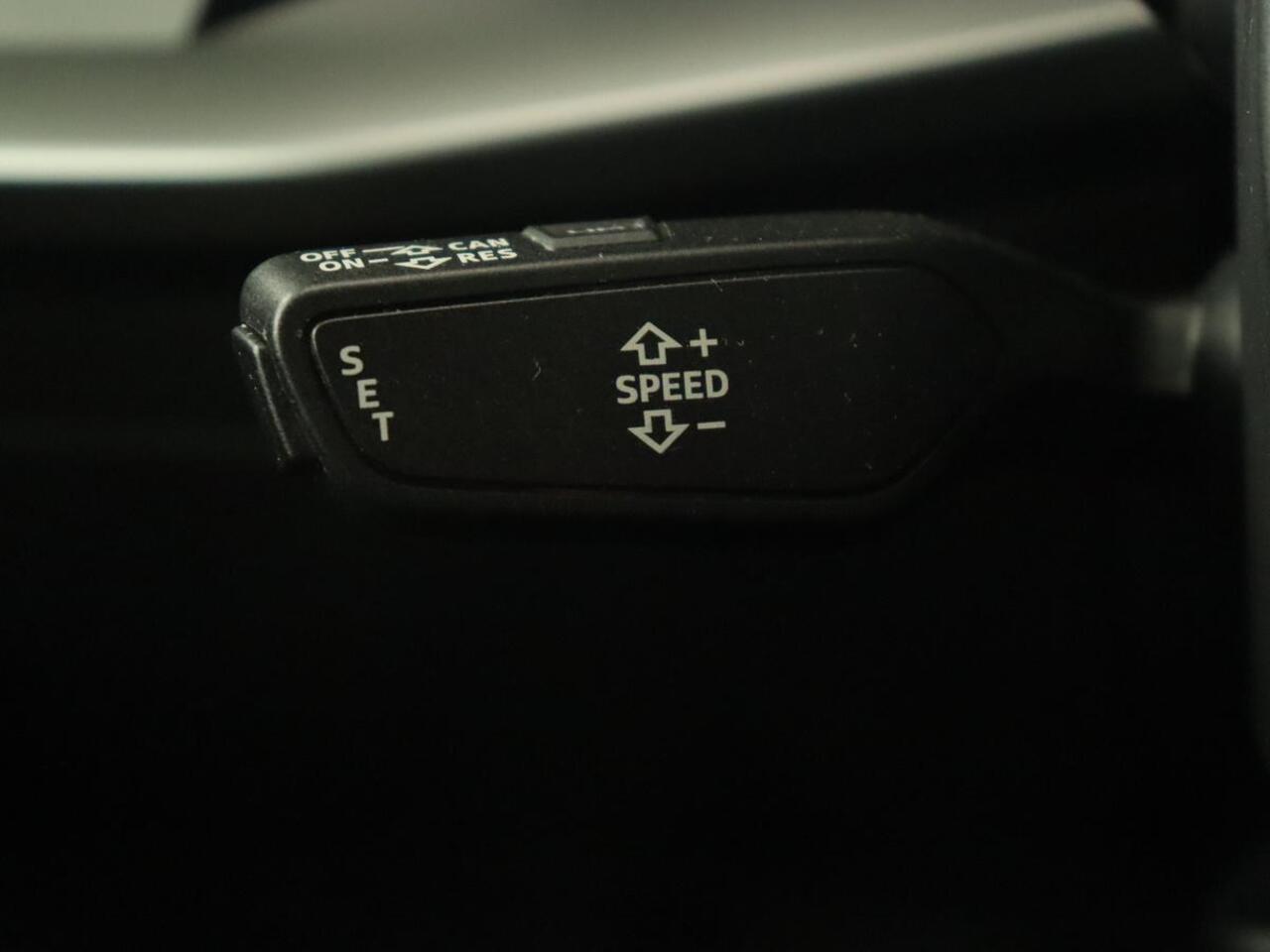 Audi A3 SPORTBACK 40 TFSI e Edition | Navigatie | Virtual Cockpit | Carplay | Climate control | Getint glas | Cruise control | Full LED | PHEV | Plug In