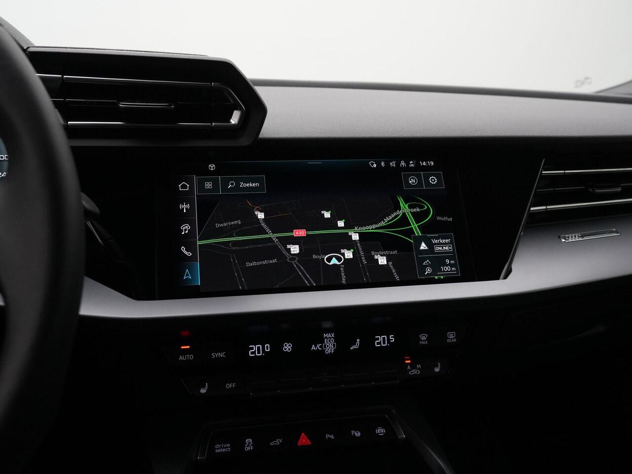 Audi A3 SPORTBACK 40 TFSI e 204 pk S-tronic Advanced edition | Stoelverwarming | Navigatie | Parkeersensoren voor/achter