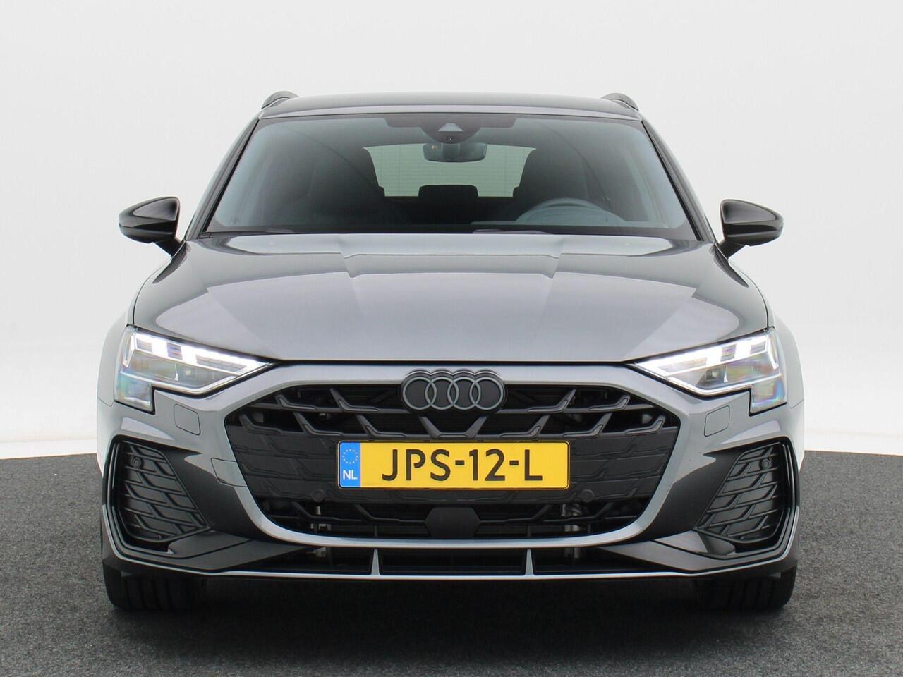 Audi A3 SPORTBACK 45 TFSi e 272 Pk Automaat S-Line Competition | Adaptive Cruise | Sonos | Navigatie | Trekhaak | Camera | Carplay | Stoelverwarming | 18 Inch | 1.897 Km!!