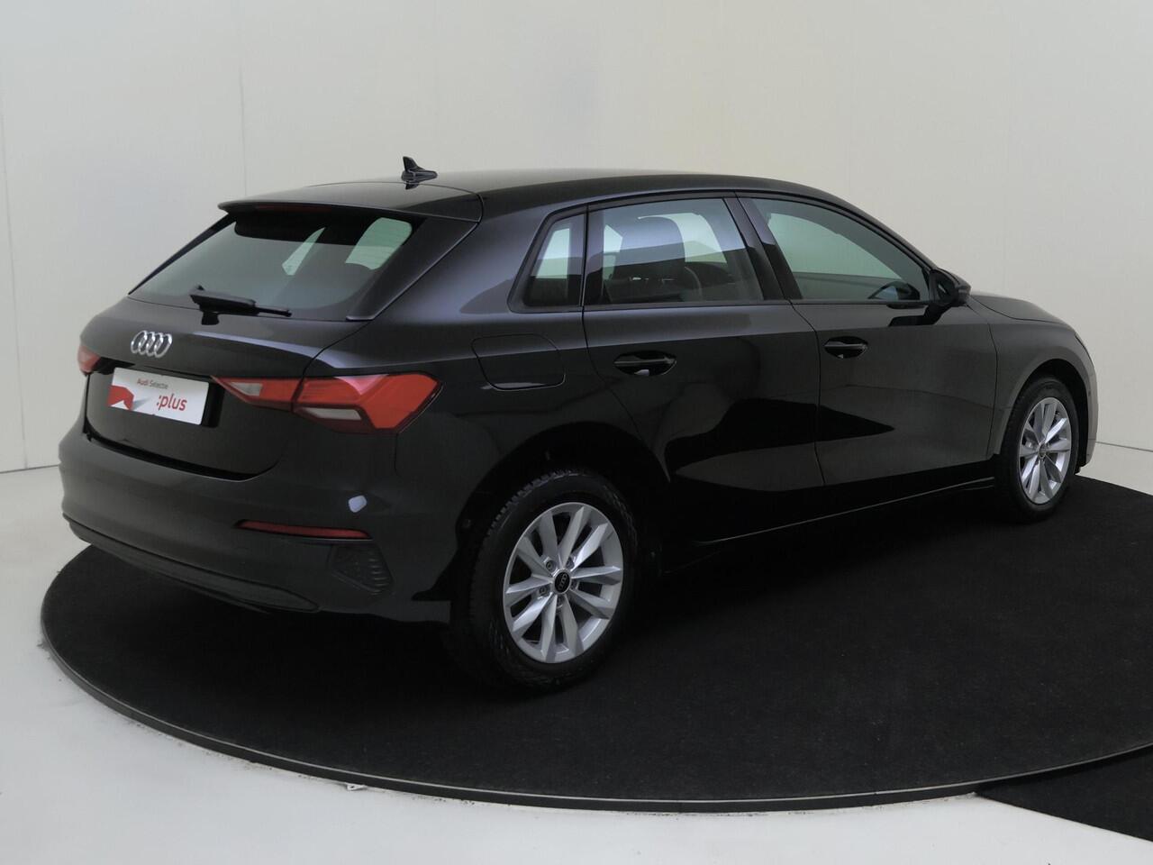 Audi A3 SPORTBACK 30 TFSI Pro Line | Stoelverwarming | Navigatie Plus | Parkeerasisstent | Keyless | CarPlay | Cruise control |