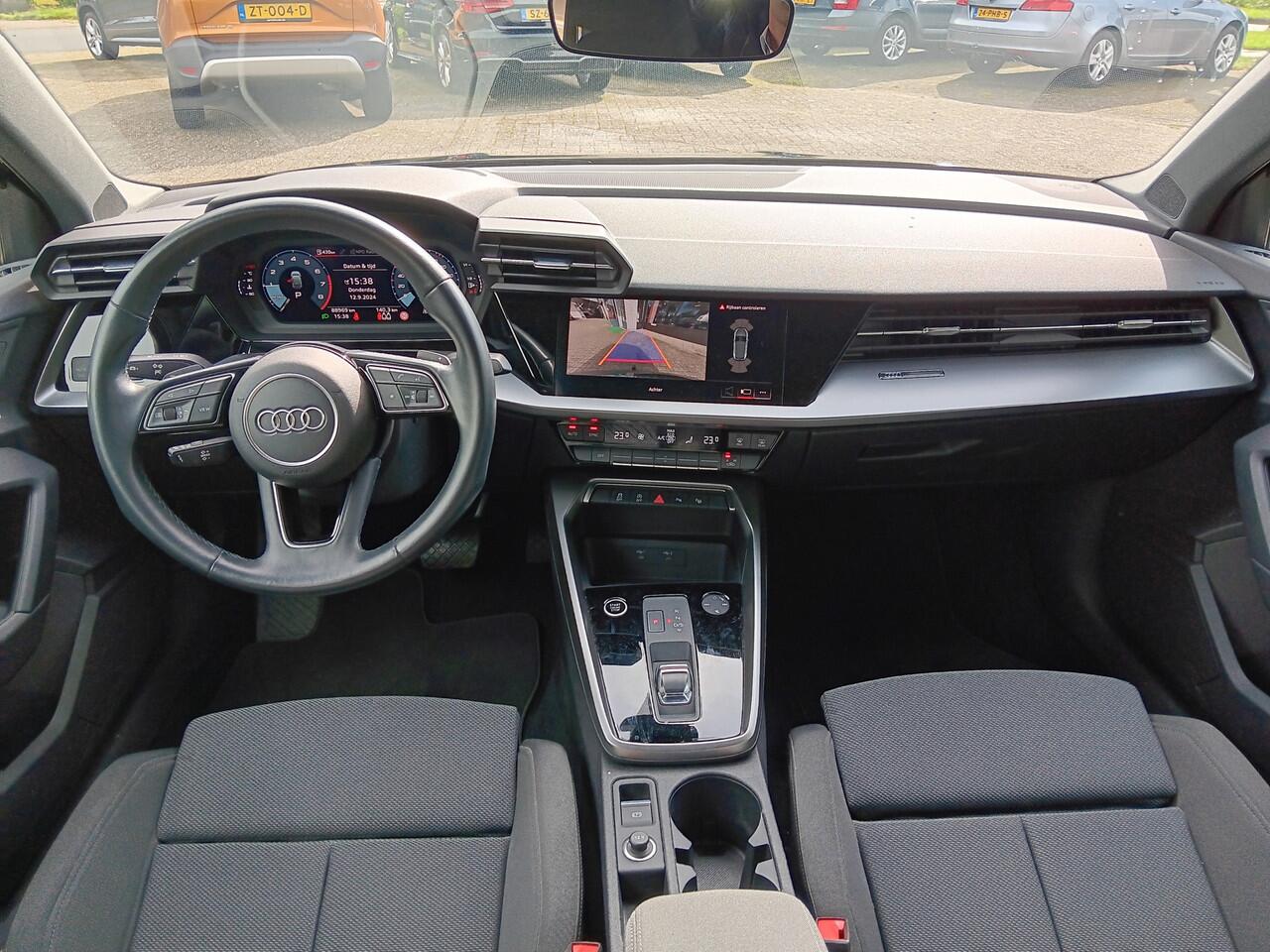 Audi A3 SPORTBACK 35 TFSI AUTOMAAT|Business edition,Comfstoelen|Matrix LED|NAV|TREKH|VIRTUAL DASH