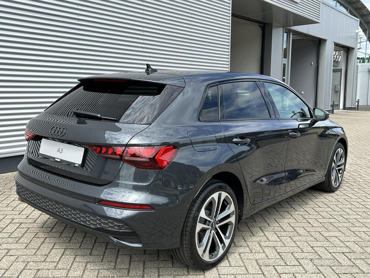 Audi A3 SPORTBACK Advanced edition 40 TFSI e 150 kW / 204 PK Sportba | Stoelverwarming | Adaptieve Cruis Control | Sportstuur | Camera | Sfeerverlichting |