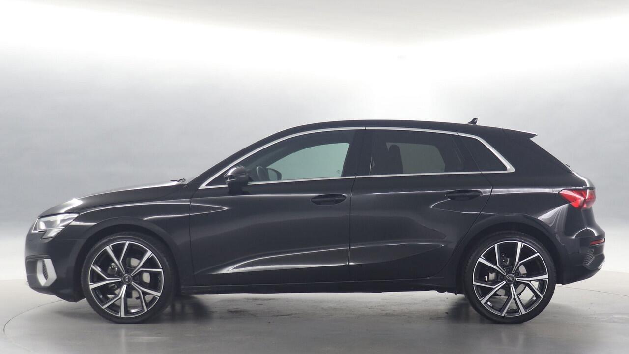 Audi A3 SPORTBACK 30 TFSI 110pk Advanced edition S-Tronic / Navigatie / Parkeersensoren